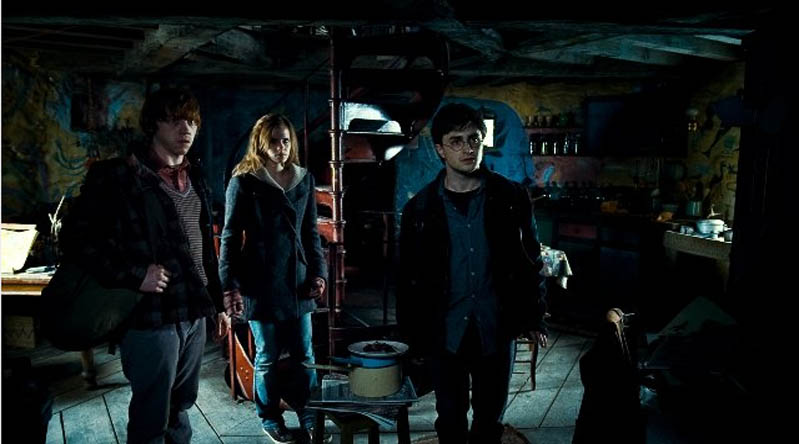 HARRY POTTER AND THE DEATHLY HOLLOWS PART 1 BLU-RAY - Image 2