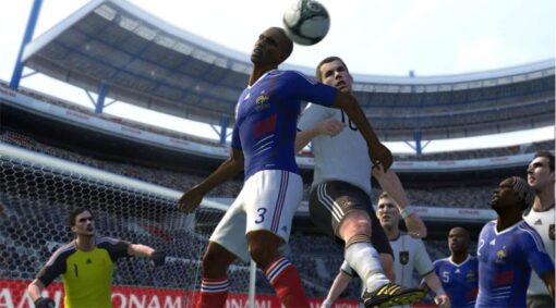 CONSOLA PLAYSTATION 3 SLIM NEGRO 320GB CON PRO EVOLUTION SOCCER 2011 - Image 2