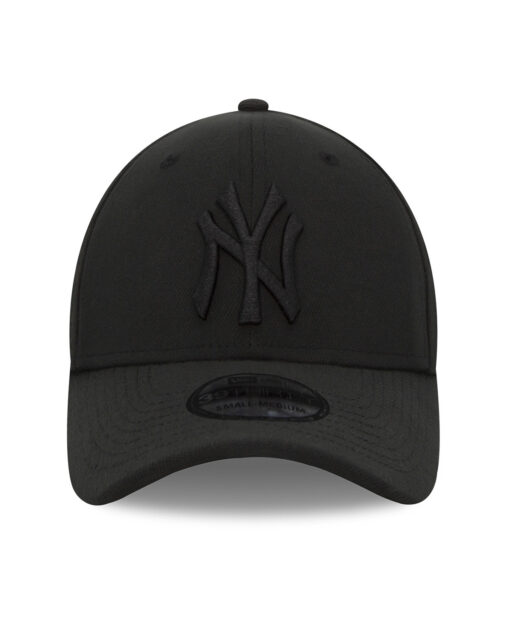 GORRA NEW ERA TONAL CLASSIC 3930 NEW YORK YANKEES NEGRA ML