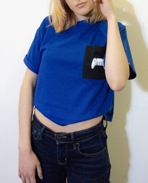 PLAYERA PLAYSTATION AZUL CON POCKET NEGRO CONTROL CHICA - Image 4